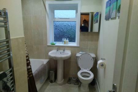 Bonny Colne On The Hill Apartment Ngoại thất bức ảnh